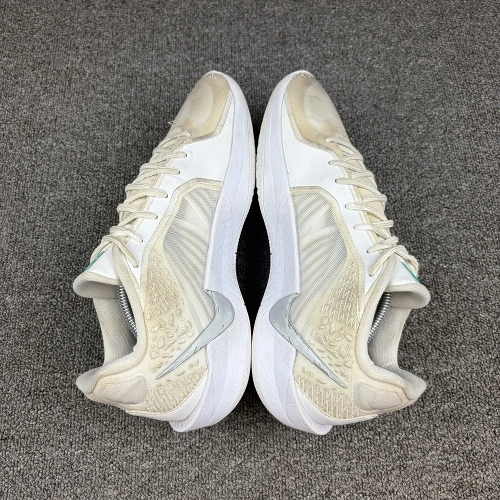 Nike Sabrina 2 White Metallic Silver White FQ2174-101 Women's Size 12 Men's 10.5